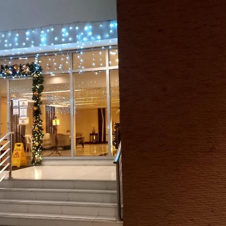 Johnstay 马尼拉 外观 照片