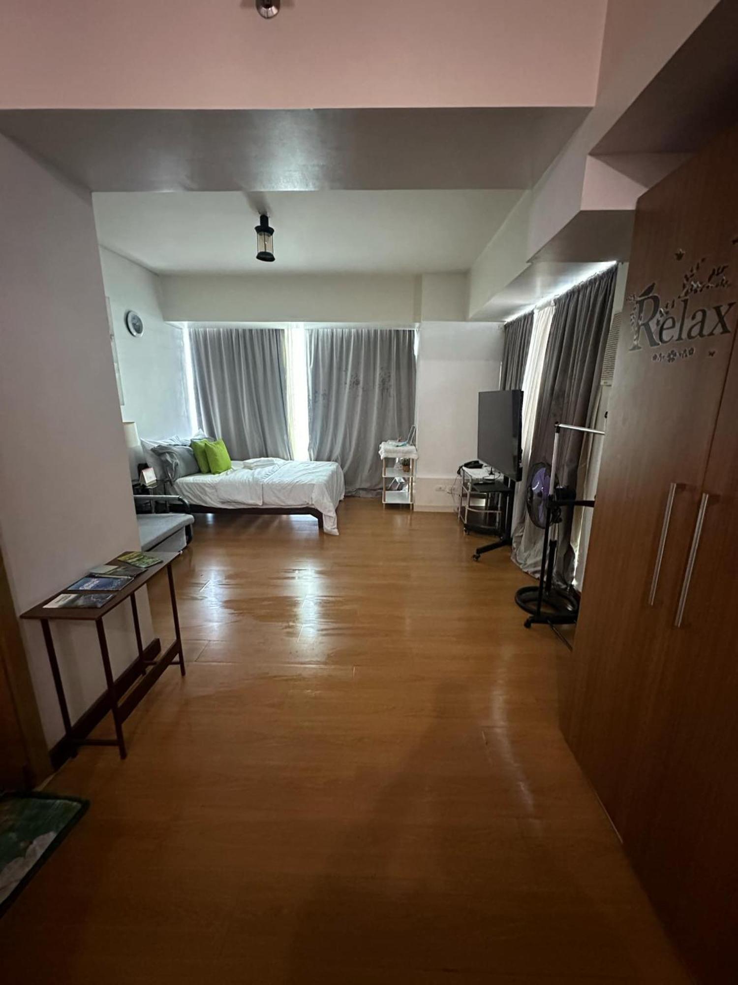 Johnstay 马尼拉 外观 照片